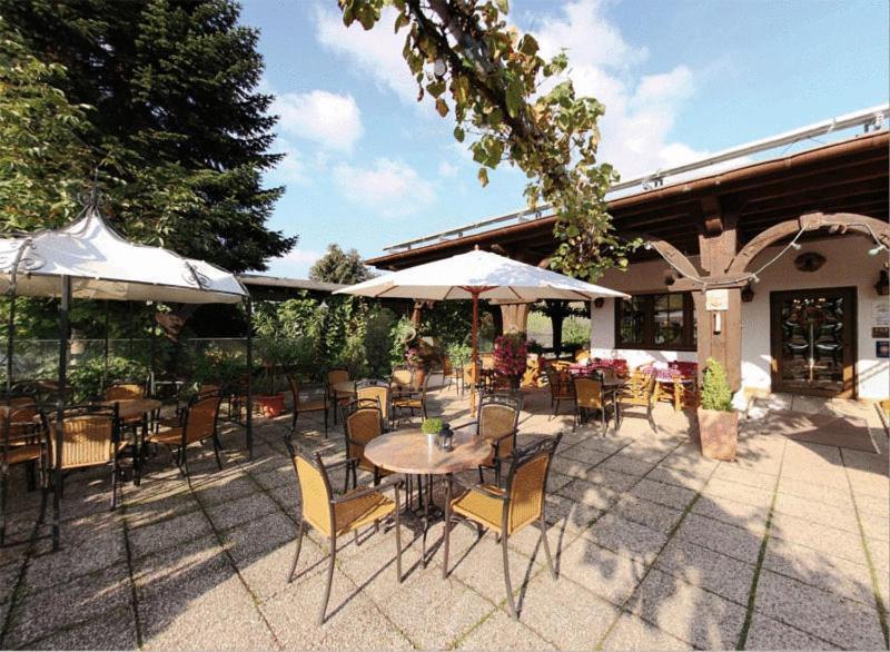 Weinhotel Sonnenschein Ernst Extérieur photo